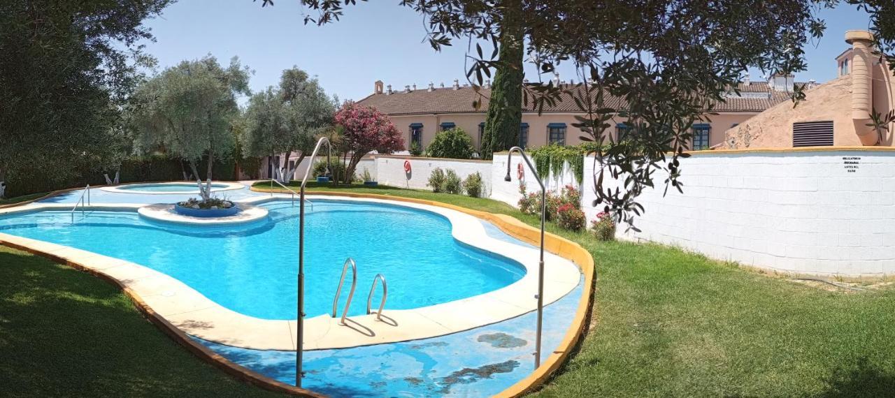 Sevilla Brisas Vip One Valencina De La Concepcion Екстериор снимка